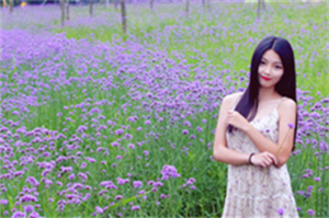 Night Shopping Experience on Nanjing Road